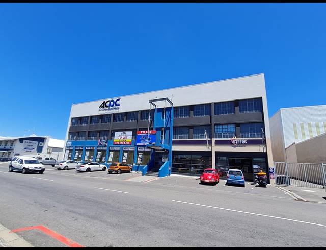 5,007M² WAREHOUSE FOR SALE IN PAARDEN EILAND